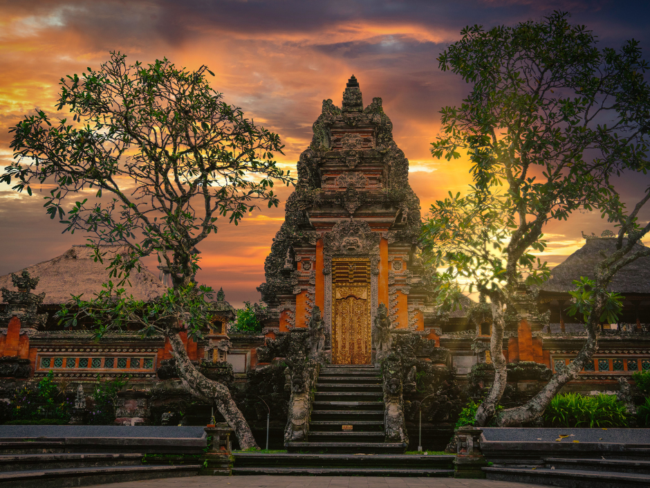 Canggu is the perfect blend of beach life, modern comforts, and Bali’s natural beauty. Whether you’re looking to surf, unwind, work remotely, or explore, this charming destination has something for everyone. Pack your bags, rent a scooter, and get ready for an unforgettable experience in Bali’s coolest coastal town!