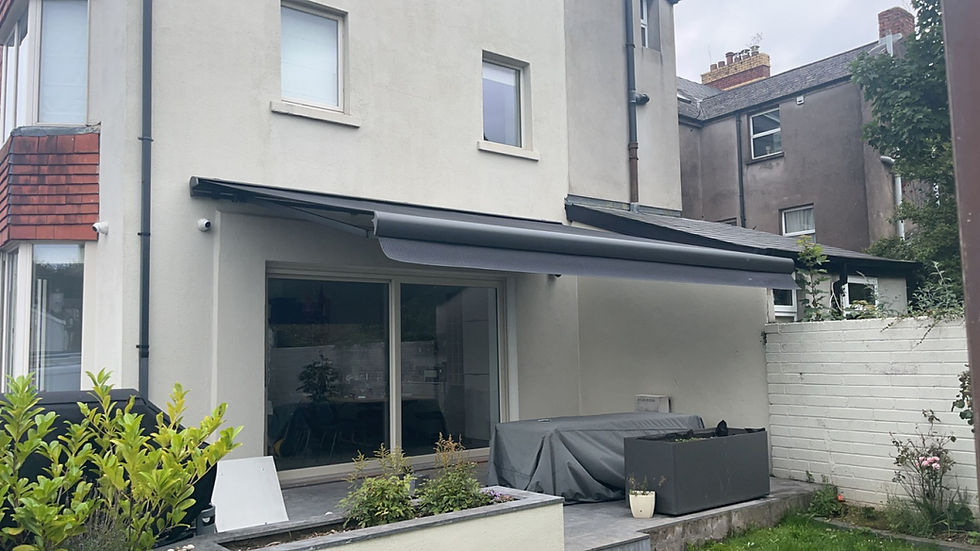 Retractable Awning – Dark Grey – Medium – Residential – Job 20230728