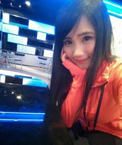 咁賣保險？！哥一定留資料比你慢慢傾！富邦超兇保險業務員「爆釦妹」最新私密照瘋傳！