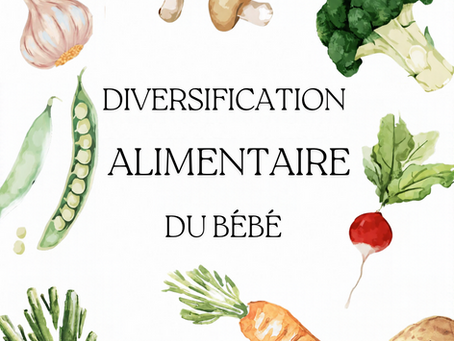 Bébé qui découvre les aliments