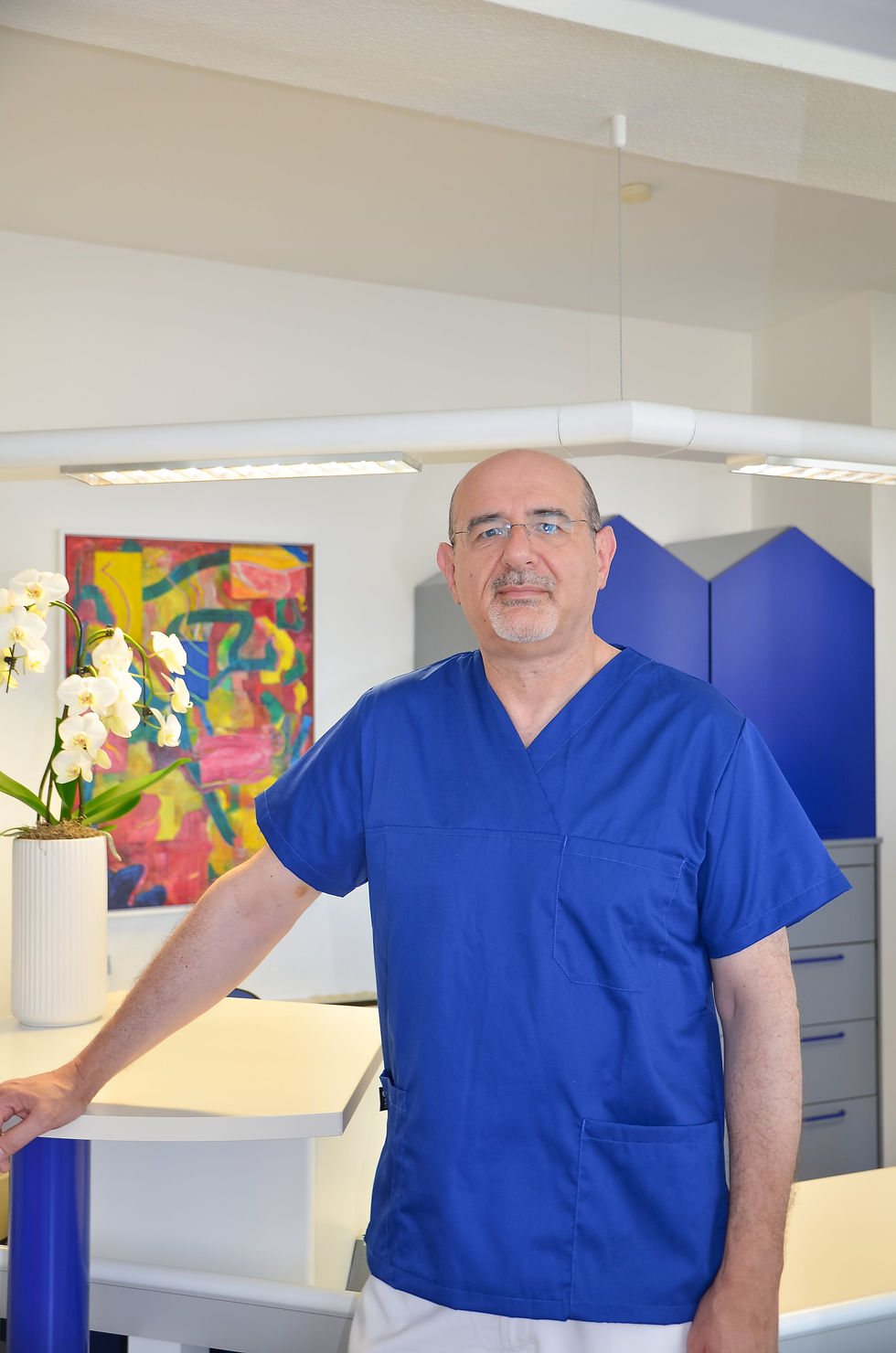 Dr. medic stom. (RO) Cristian Titus Dezsö - Zahnarzt