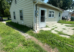 Photo 5 of 12 Agnes Dr