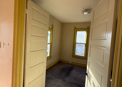 Photo 5 of 968 W View St