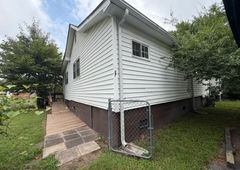 Photo 5 of 17355 Warwick Blvd