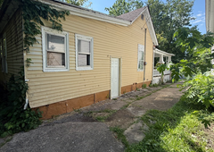 Photo 4 of 1344 Condit St