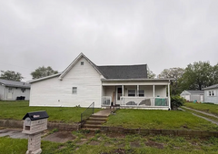 Photo 1 of 612 N Cherry St