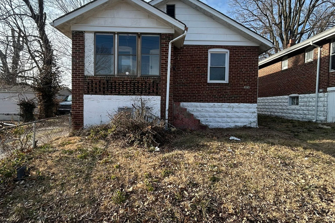 8315 Eton PL, St. Louis, MO rent-to-own home