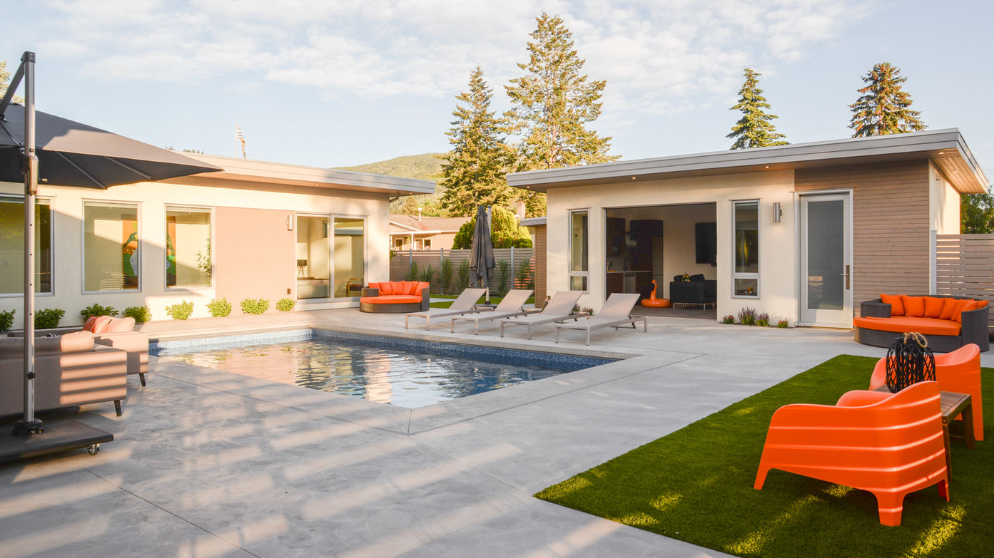Custom Home - Backyard - Pool