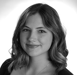 Madeleine Amelink_edited.jpg