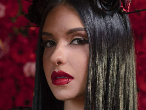 A ritmo de música popular KOFFY presenta "VÍSTETE DE LUTO"