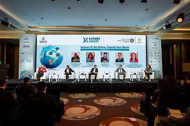 Go Global-930.jpg