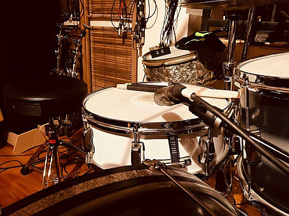 Erik Eldenius' kit in the studio in 2018