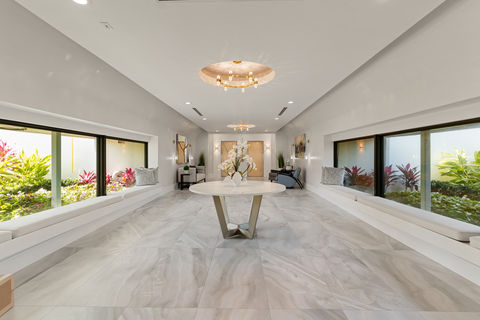 Lobby Design: Gulf View Beach Club