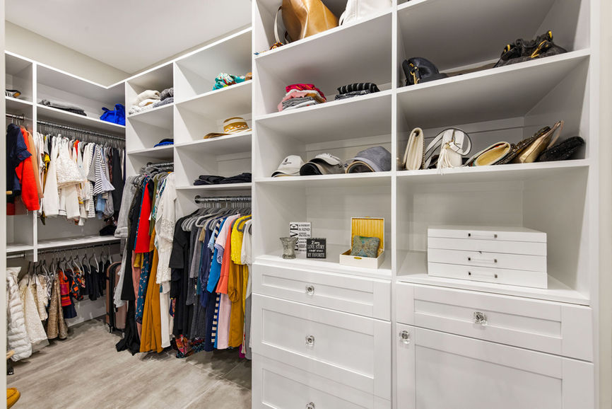 primary_bedroom_closet_2.jpg