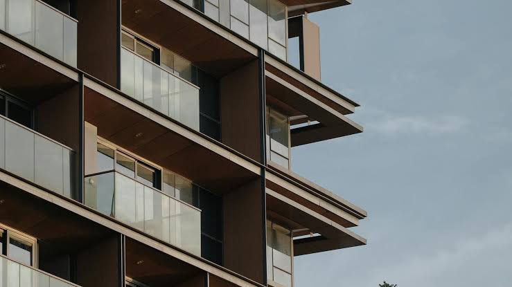 strata.jfif