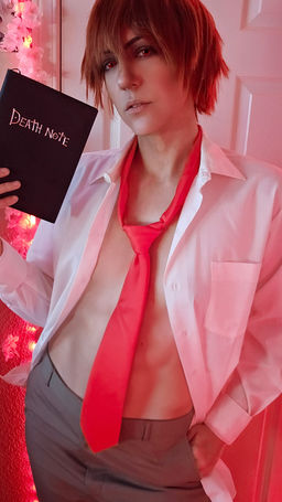 Light Yagami - Death Note