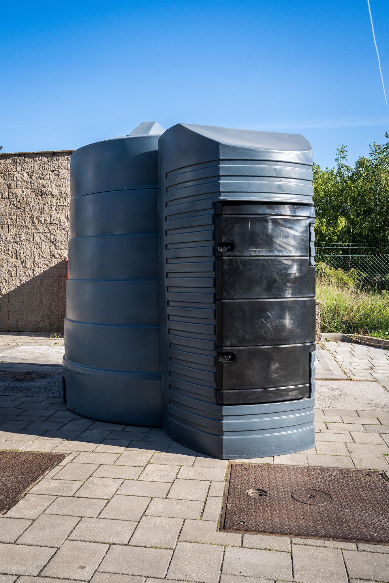 Mobilní nádrž (METRIA) na motorovou naftu 9000l bez spodního plnění