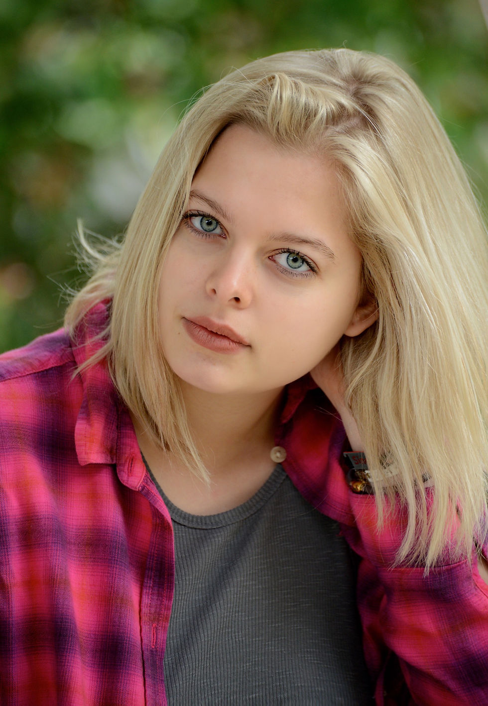 RIVER'S HEADSHOT 2019 (D2)
