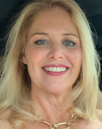 Tricia 2023 professional selfie.jpg