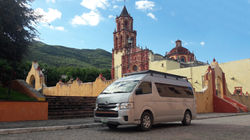 Camioneta van para 15 pasajeros