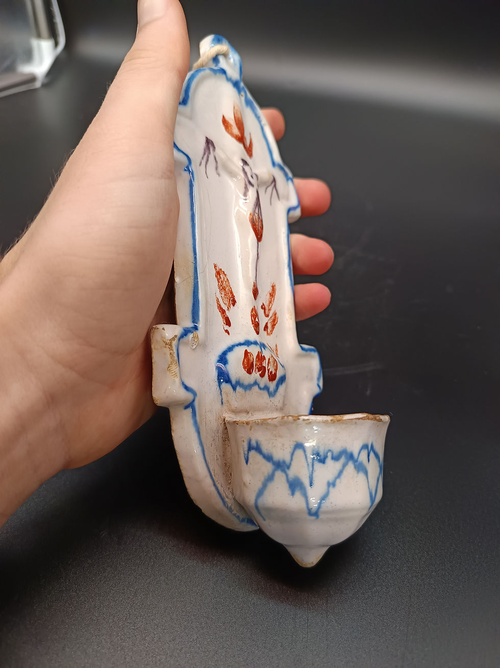 Miniature : Bénitier coloré