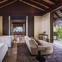 oneandonly-reethirah-accommodation-grandsunsetresidence-secondarybedroom.jpg