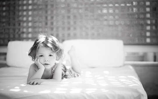 Bambino sul letto