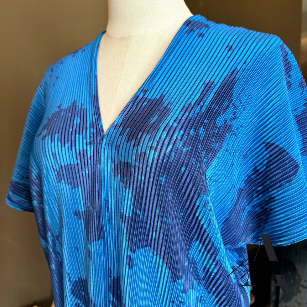 Thumbnail: Aleyla V-Neck Pleated Kaftan