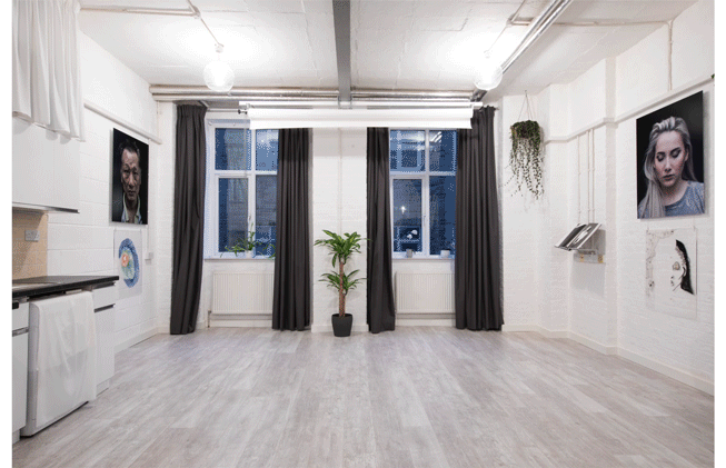 Studio.gif