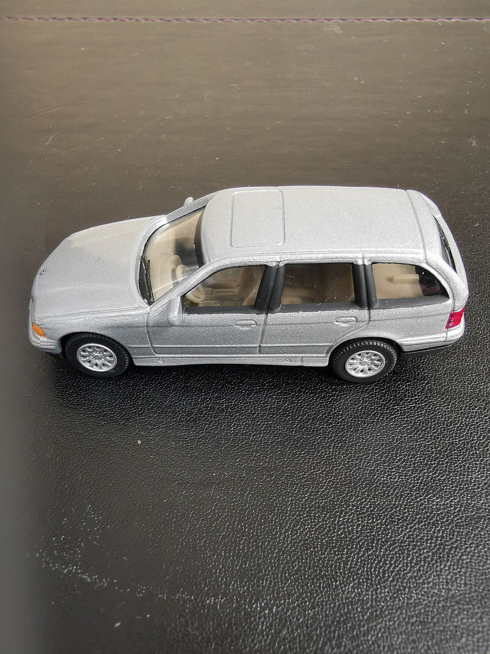 SILVER SCHUCO