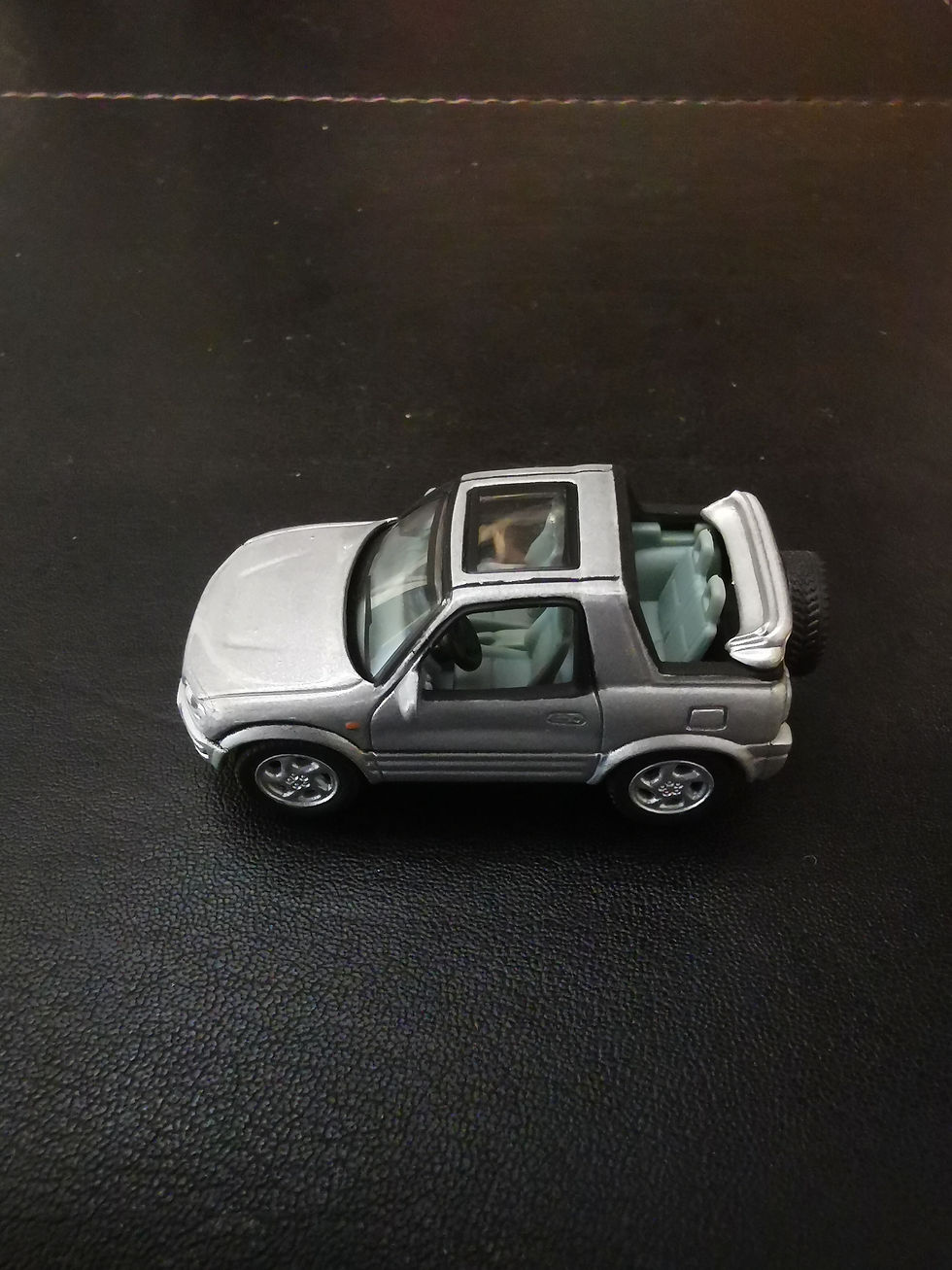 CABRIO SILVER (SILVER TRIM)