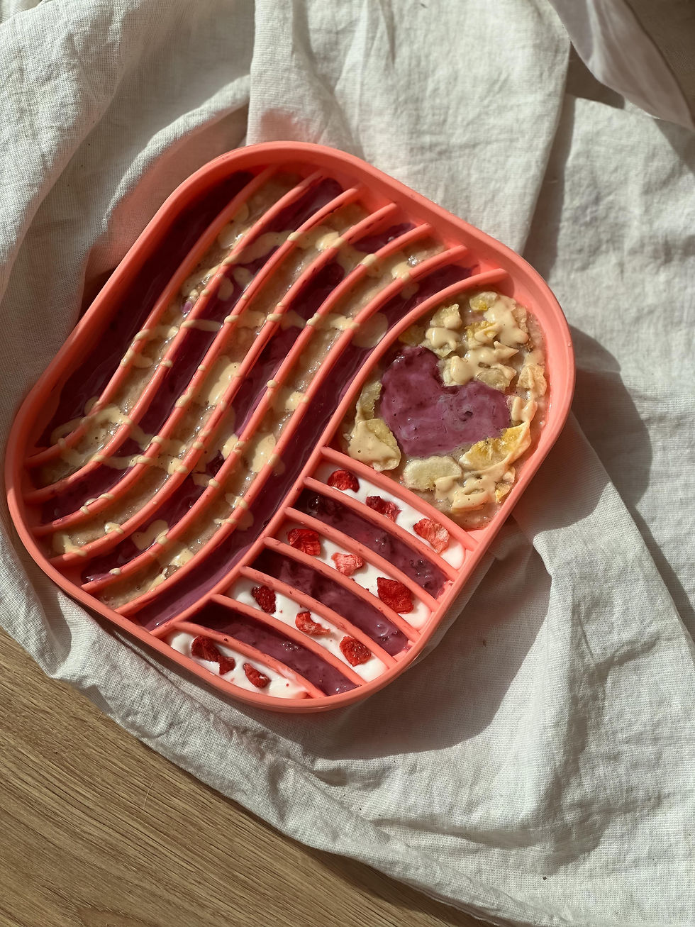 Miniaturbild: Schleckmatte SUVI soft peach