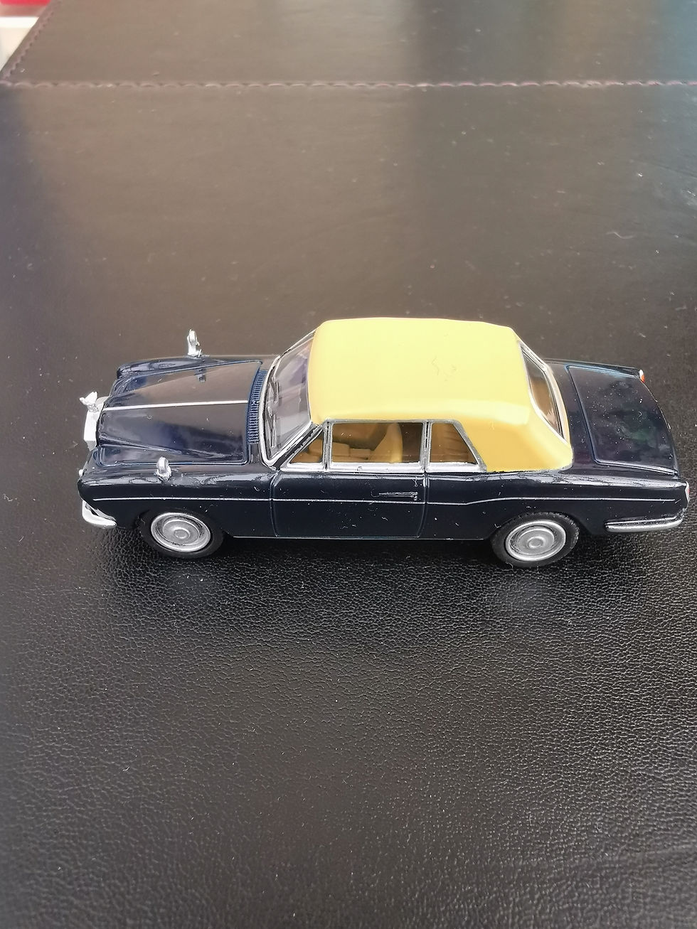 CORNICHE DARK BLUE