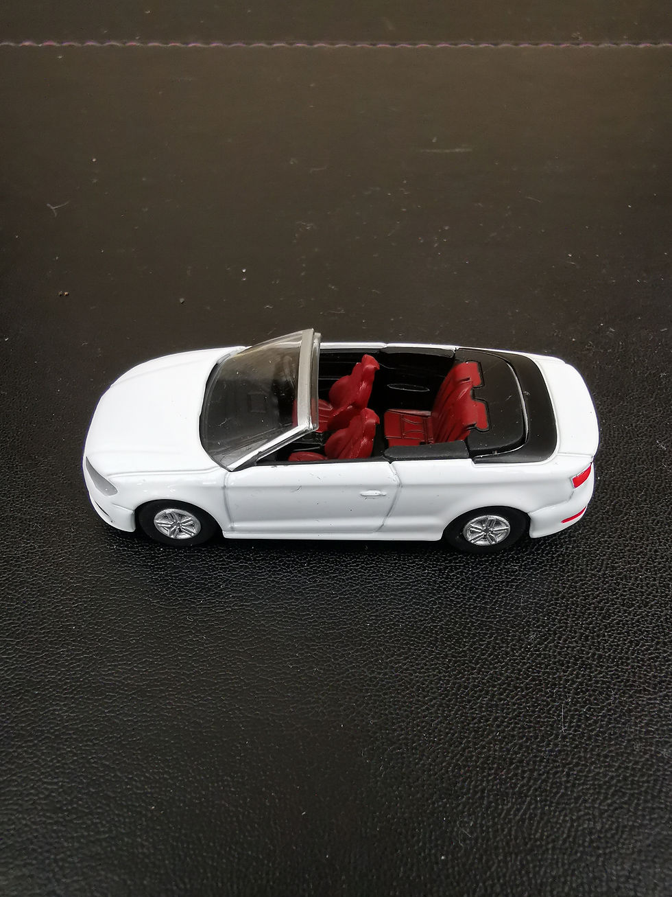 S3 CABRIO WHITE