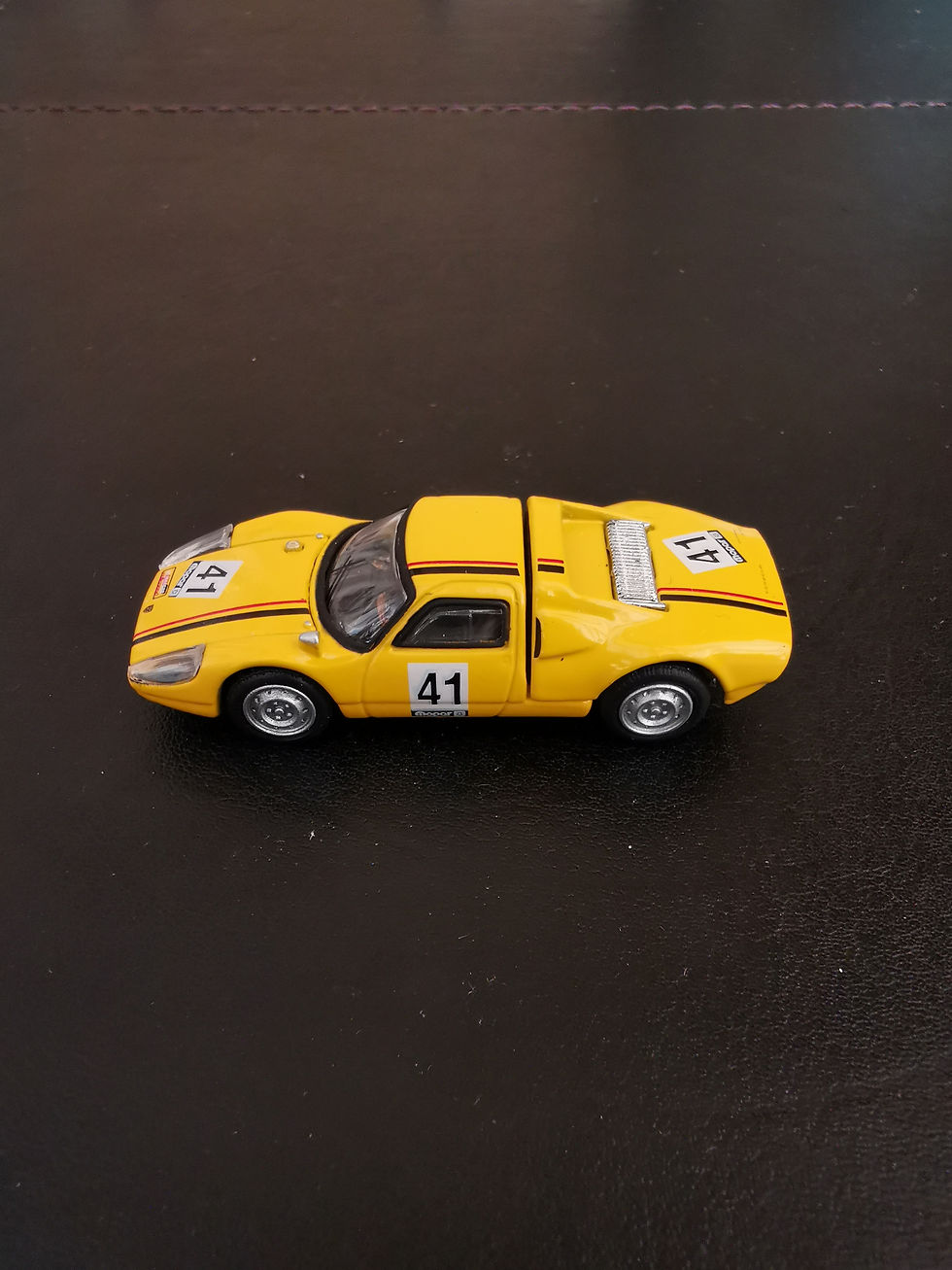YELLOW 41 (LOOSE COVER)