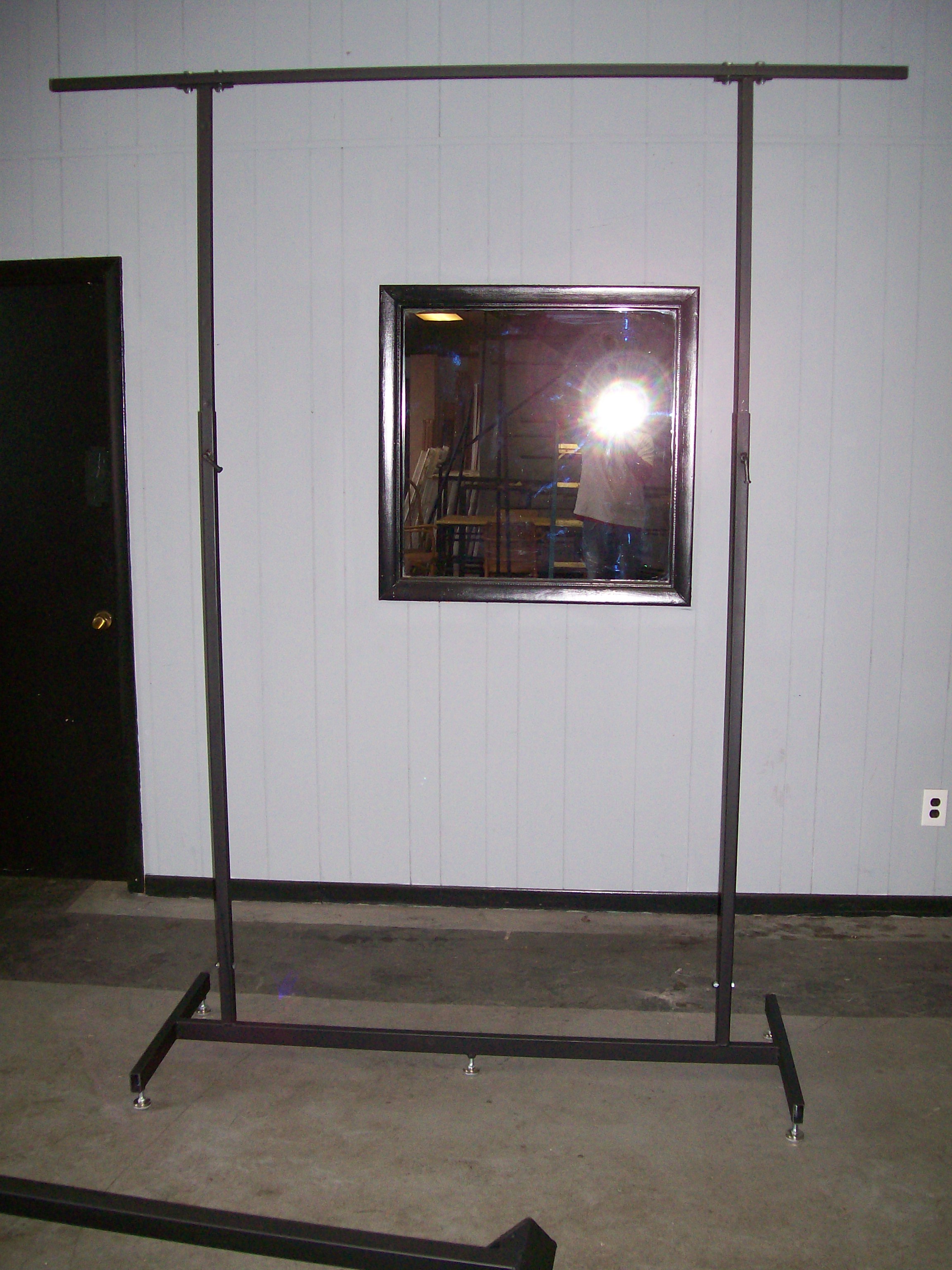 T Display