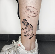 TIMON tattoo fait par l'artiste Tatoueuse Vino