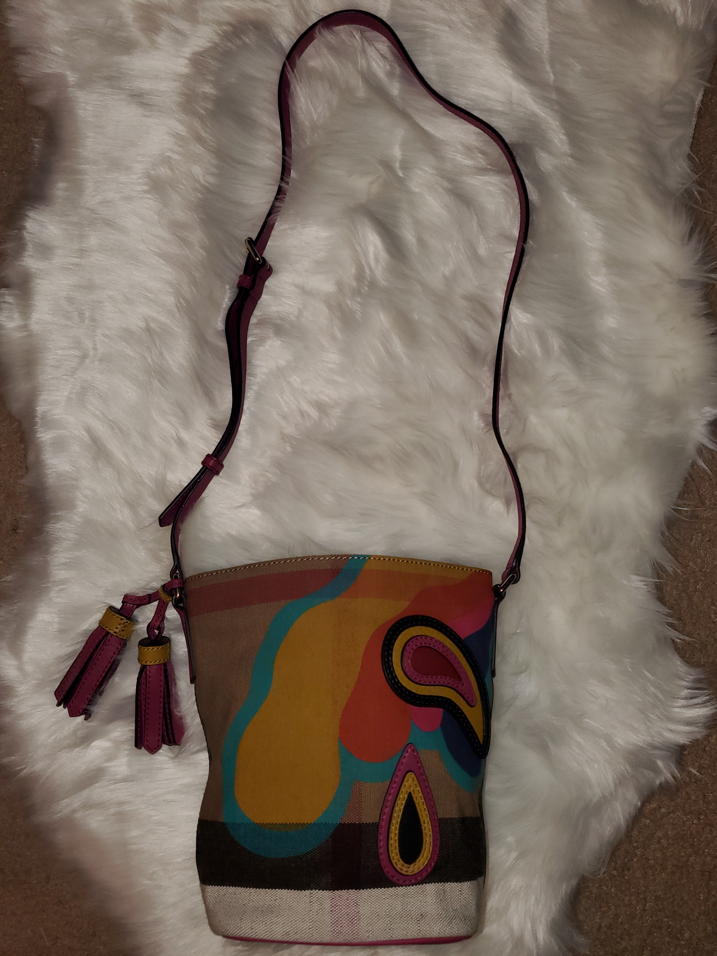 Burberry Bucket bag Authentic