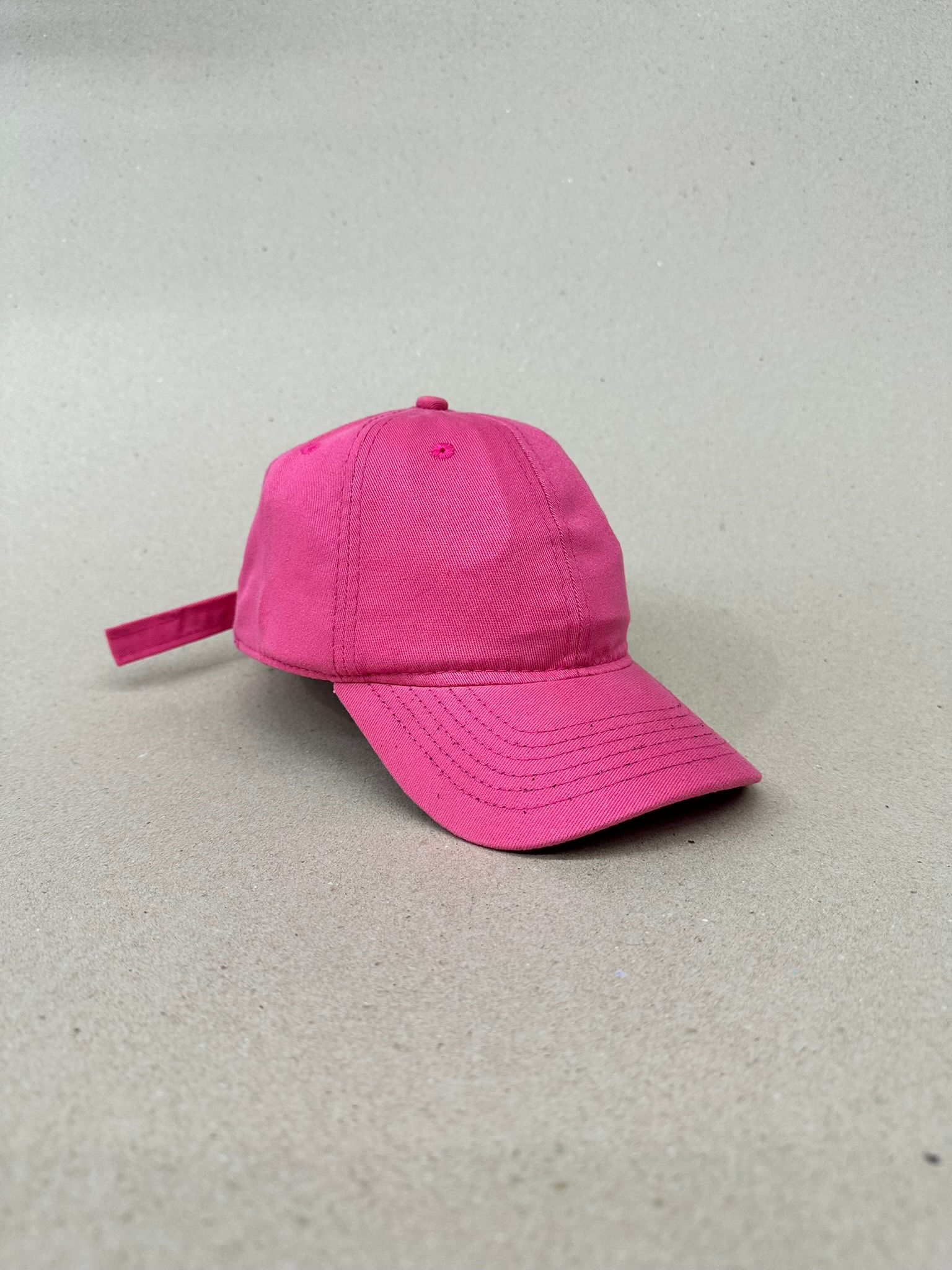 DadHat Rosa
