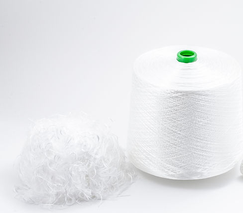 Laine Kuzmane - Valmiera_Glass_copyright_silica_cs_yarn_fabric.jpg