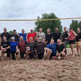 Siltamäessä pidettiin 13.6.2026 vuosittainen Tapanilan Erän sisäinen beach volley -turnaus