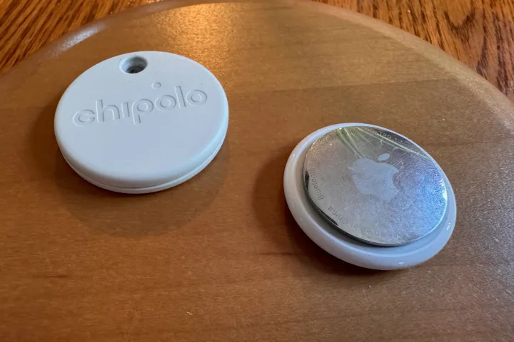 Technology underpinnings: ultra‑low‑power wireless and wireless power transfer enabling long battery life
