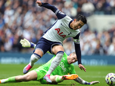 Convincing Spurs victorious over lacklustre Everton