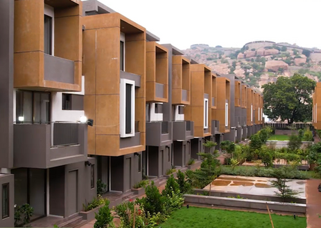 Full view of Yash Vatika’s luxury villas, surrounded by greenery in Ballari