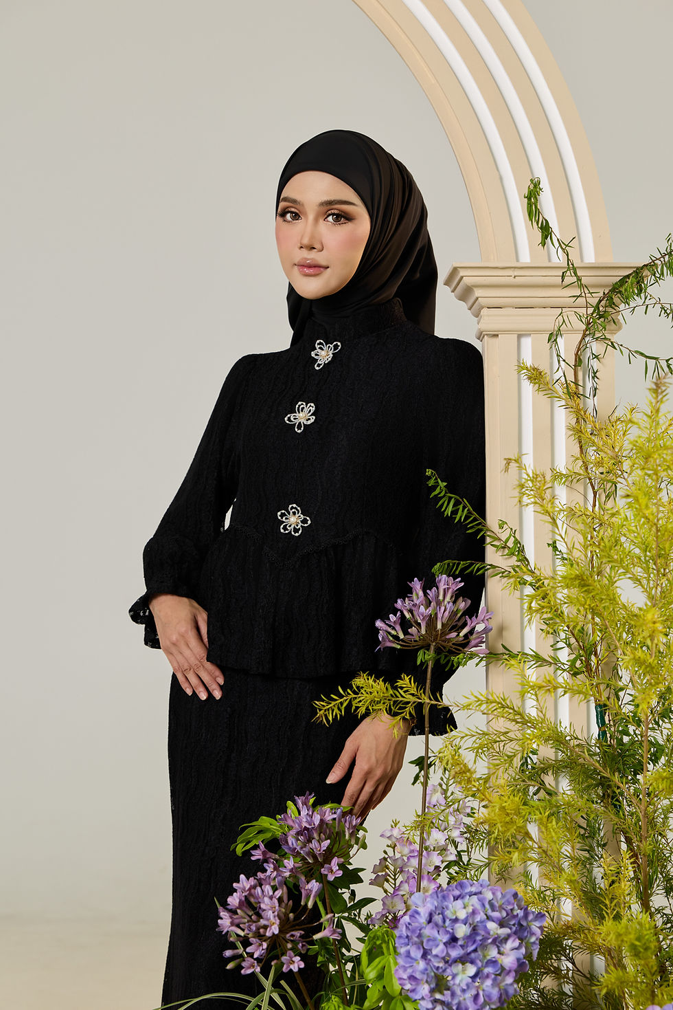 Thumbnail: Darla Kurung in Black