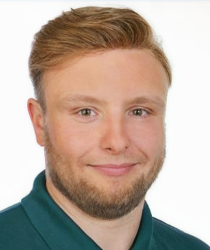 Buisness Foto_edited_edited.jpg