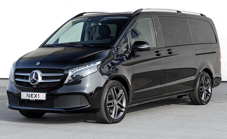 Mercedes V 300d-01.jpg