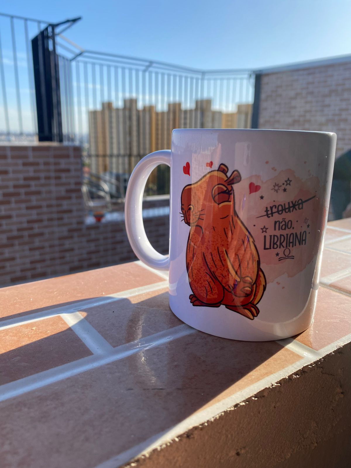 Caneca capivara signo libra