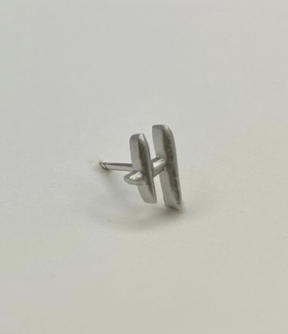 縮圖：Single stud earring, letter H, 925 silver
