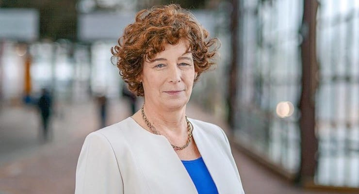 https://www.diken.com.tr/belcikanin-ilk-trans-bakani-petra-de-sutter/